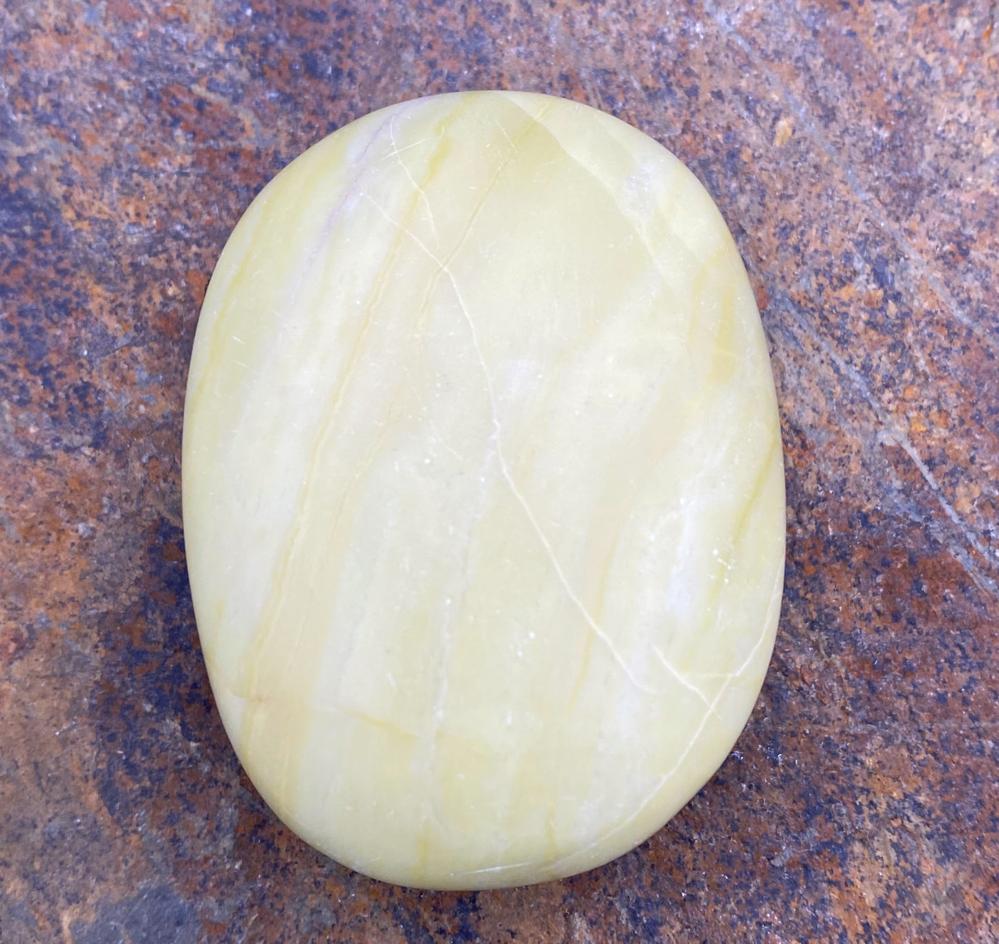 Serpentine Palm Stone Healing Wisdom Clearing 29423S