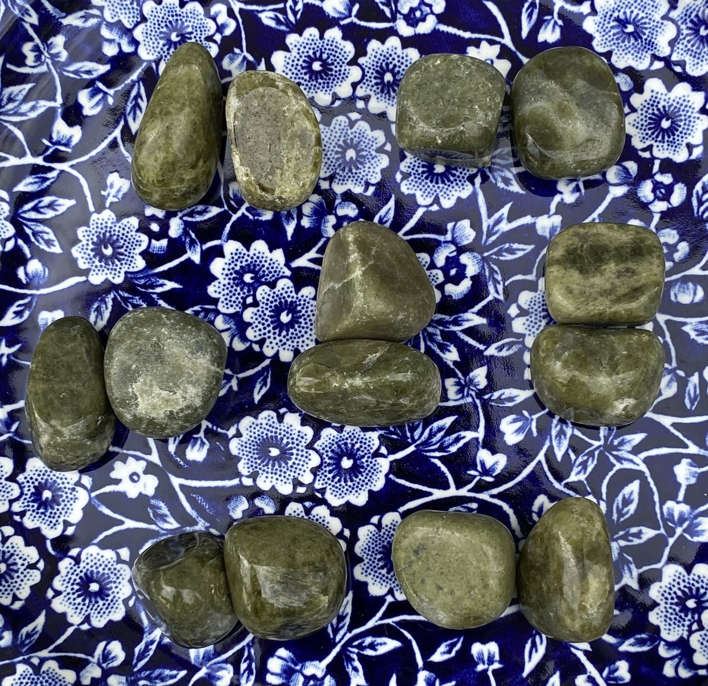 Vesuvianite Pocket Stones 2 pcs Balance Protection Grounding 29428S