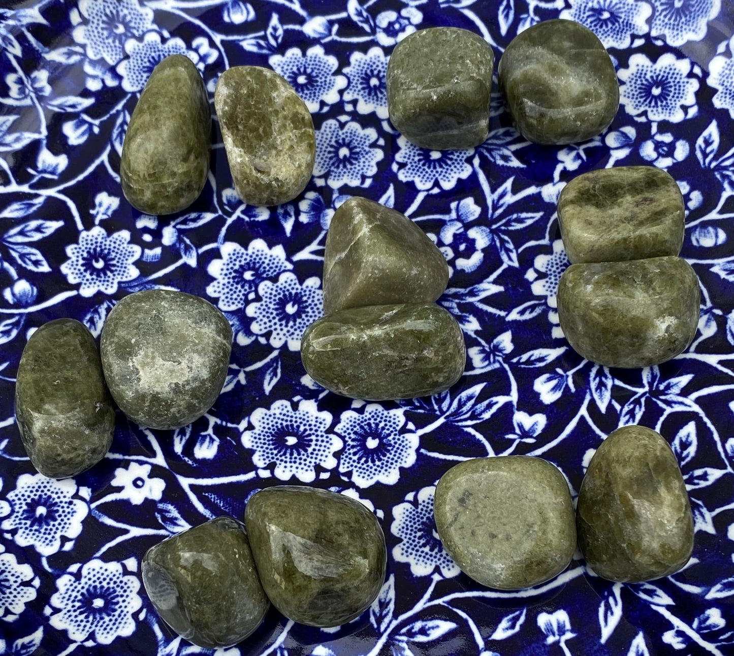 Vesuvianite Pocket Stones 2 pcs Balance Protection Grounding 29428S