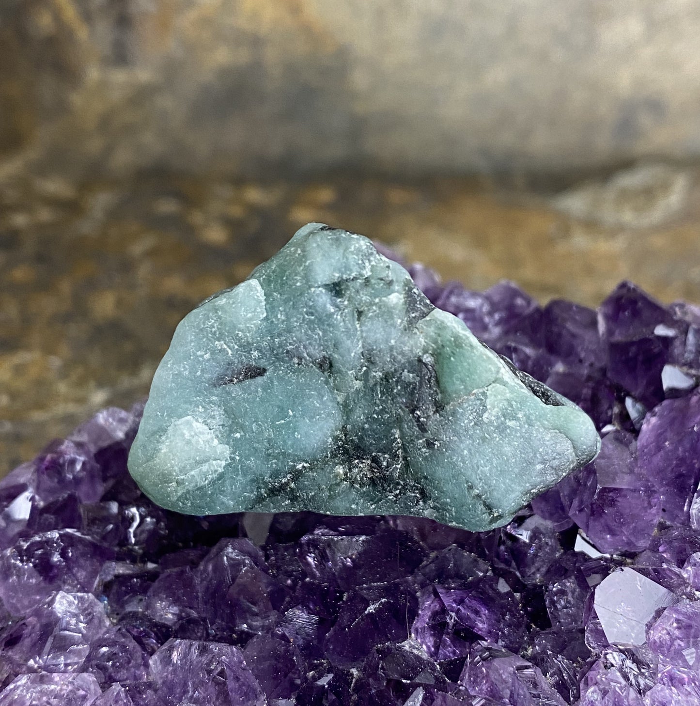 Emerald Green Raw Tumbled Piece Loyalty Unity Love 29227S