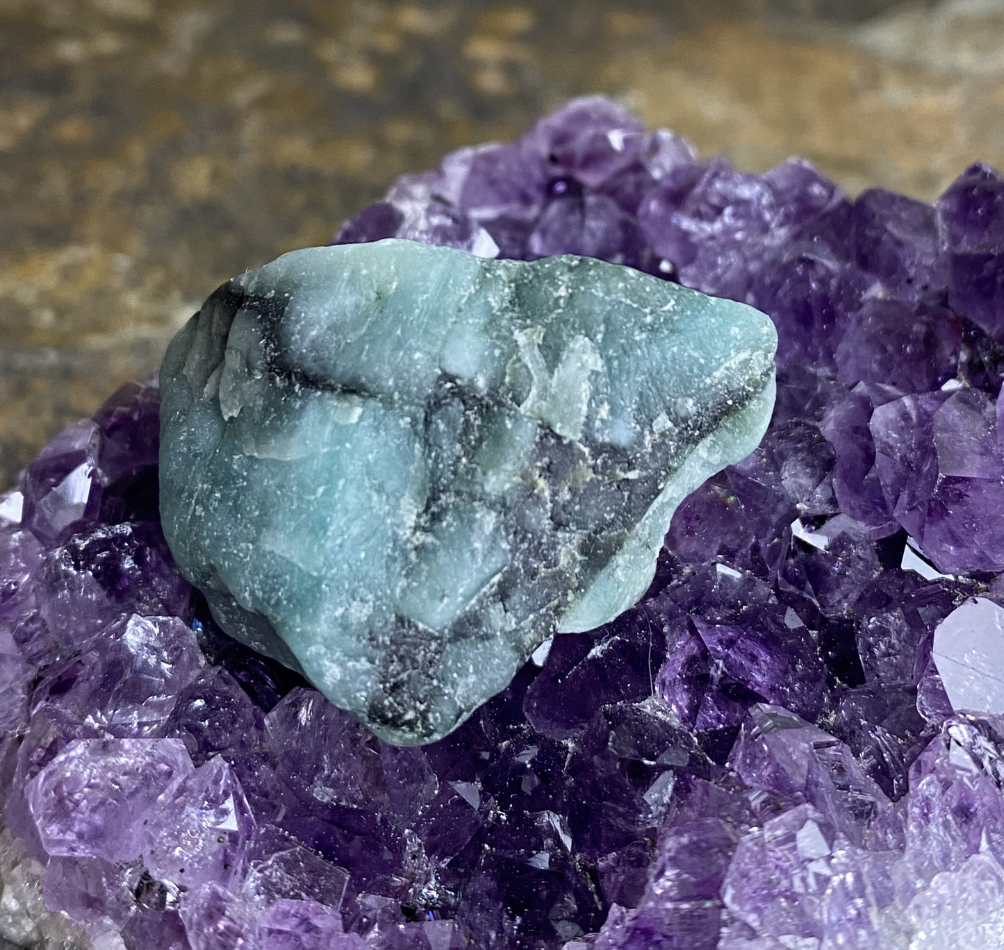 Emerald Green Raw Tumbled Piece Loyalty Unity Love 29227S