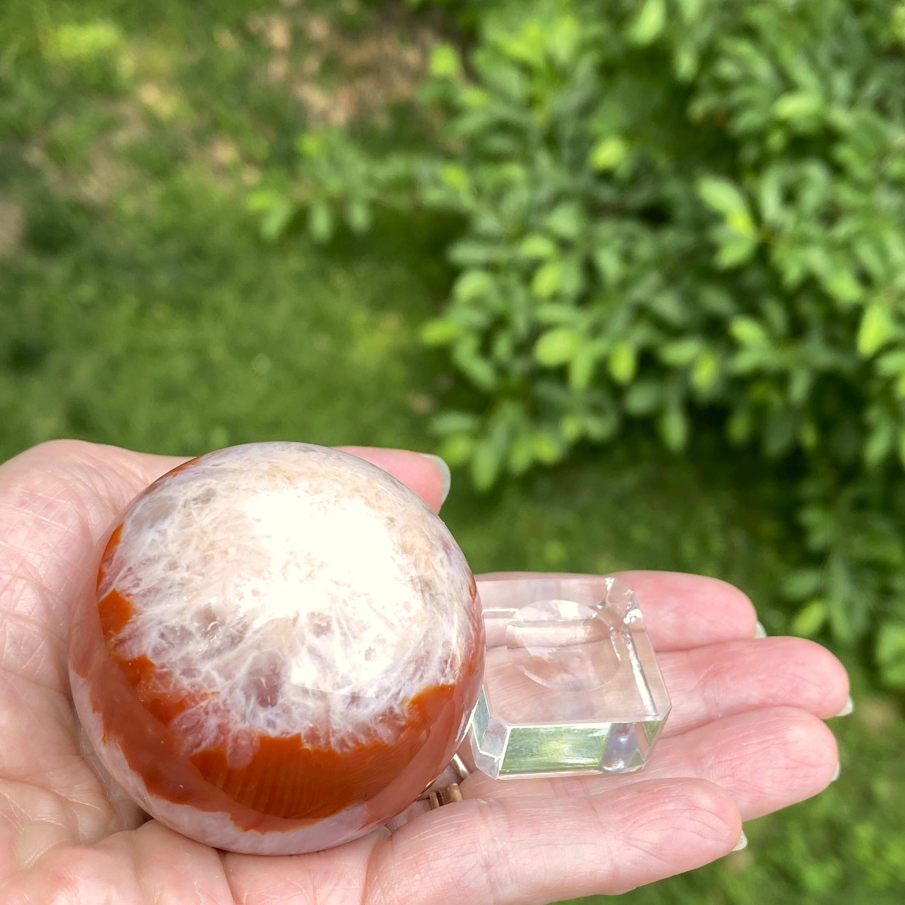 Carnelian Sphere Glass Stand  Creativity Grounding 31641S