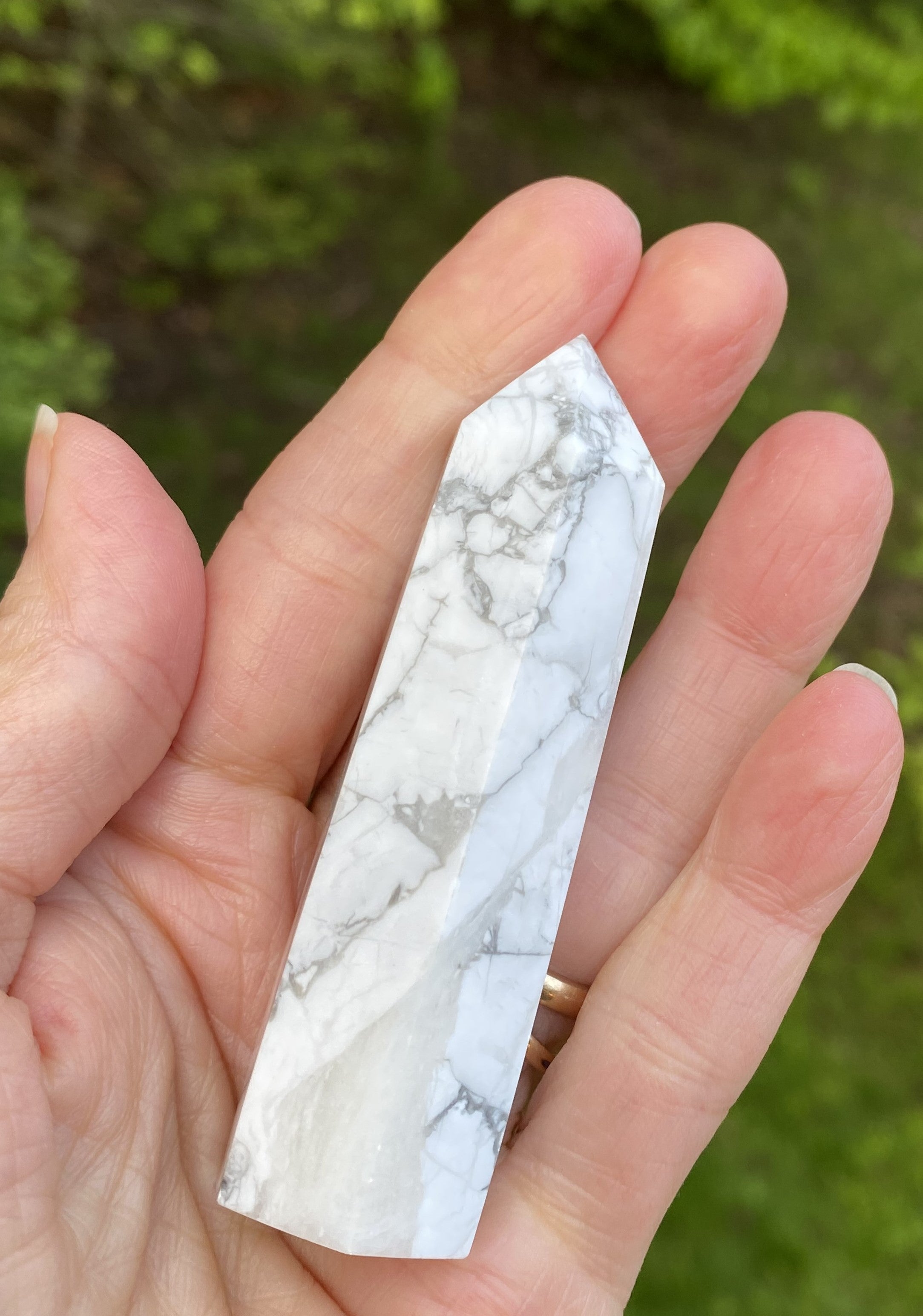 White Howlite 2 3/4"  Point Sleep Aid Calm Healing 30301S