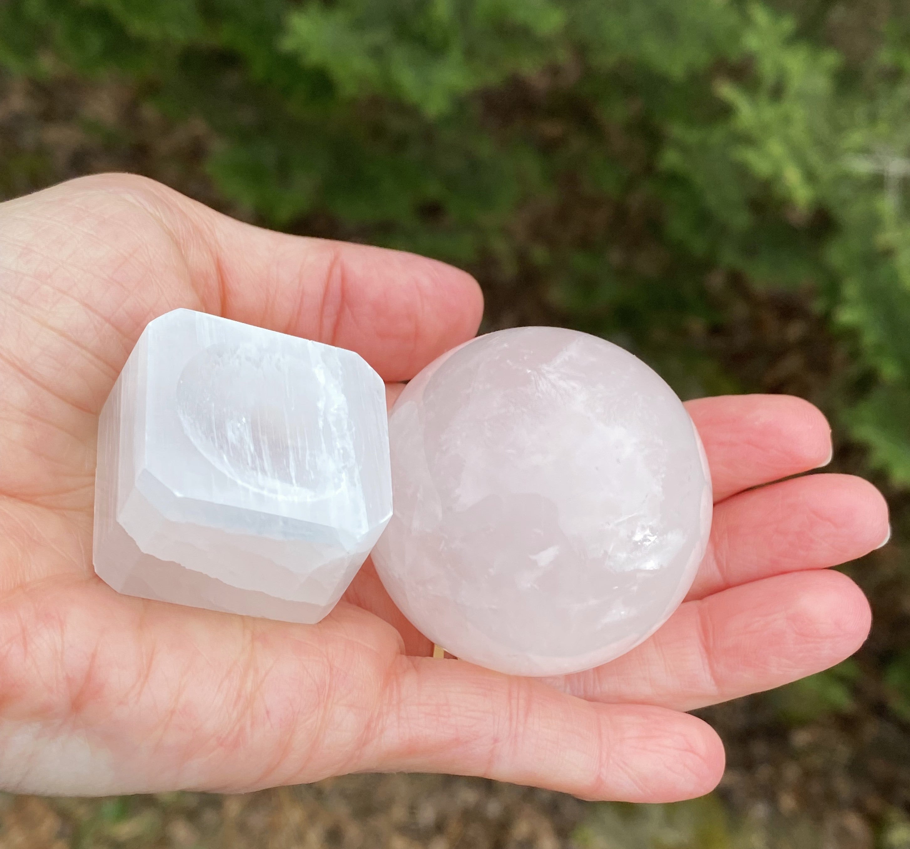 Rose Quartz Sphere Selenite Stand   Love Compassion 31218S