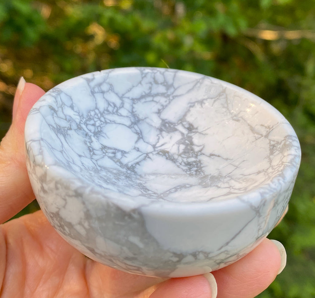 White Howlite Bowl  Sleep Aid Calm Healing 30322S