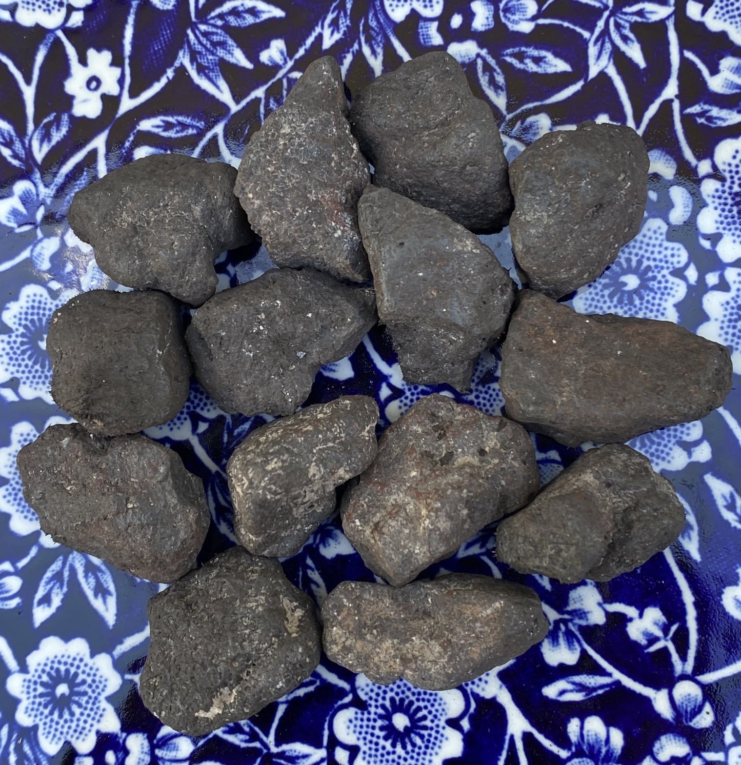 Lodestones 2 Raw Pocket Stones  Balance Motivation Removes Energy Blockages 29431S