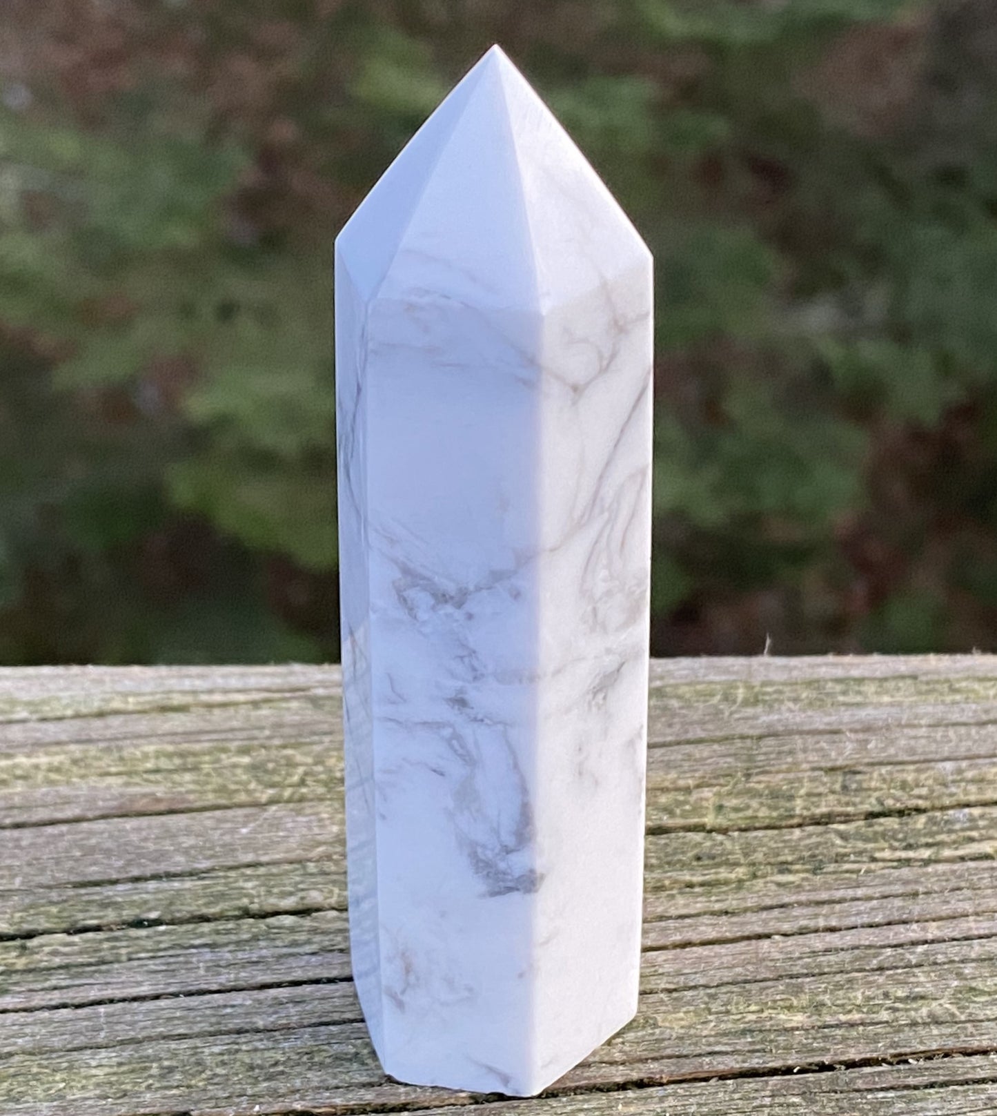 Howlite White Point Tower Communication Awareness 28274S