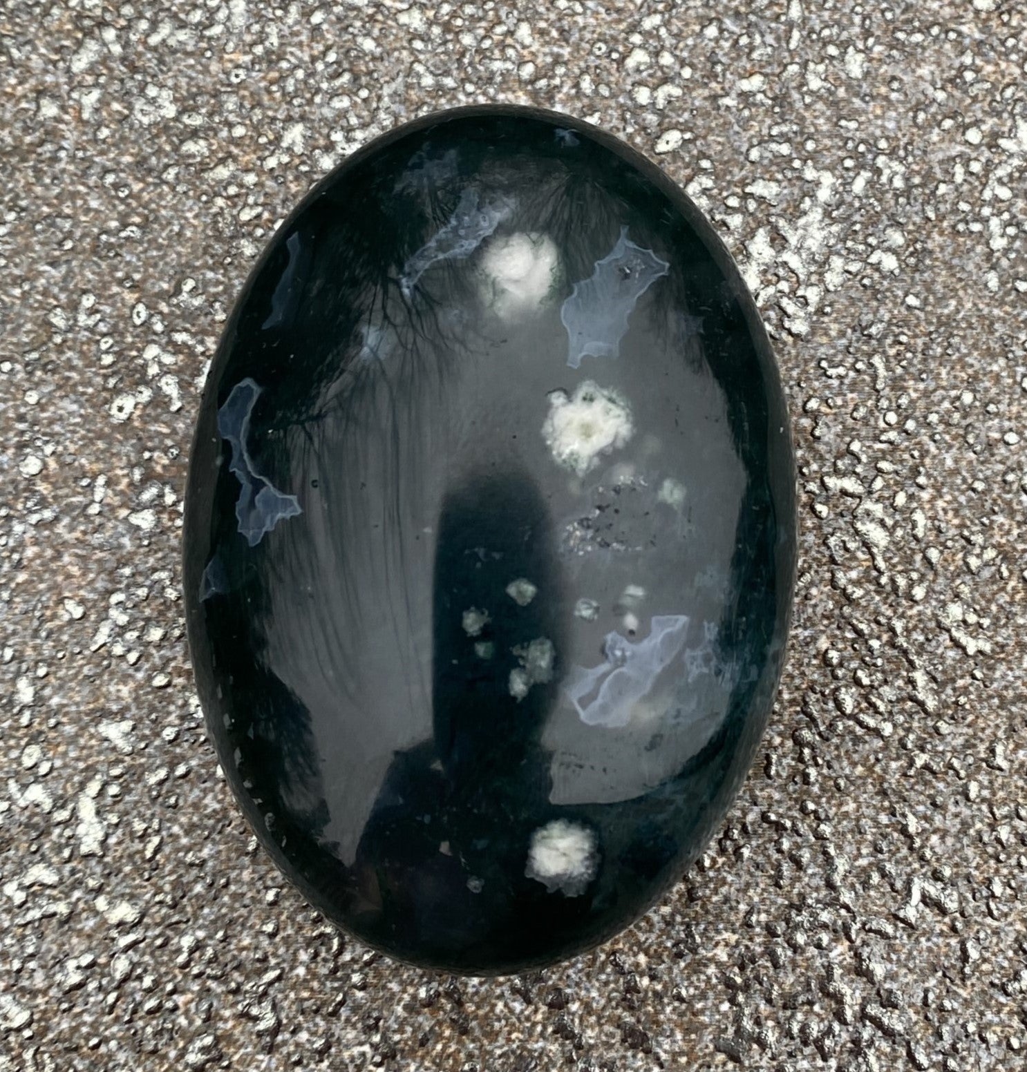 Moss Agate w/ White Agate Inclusions  Palm Stone  Grounding Stability 31204S