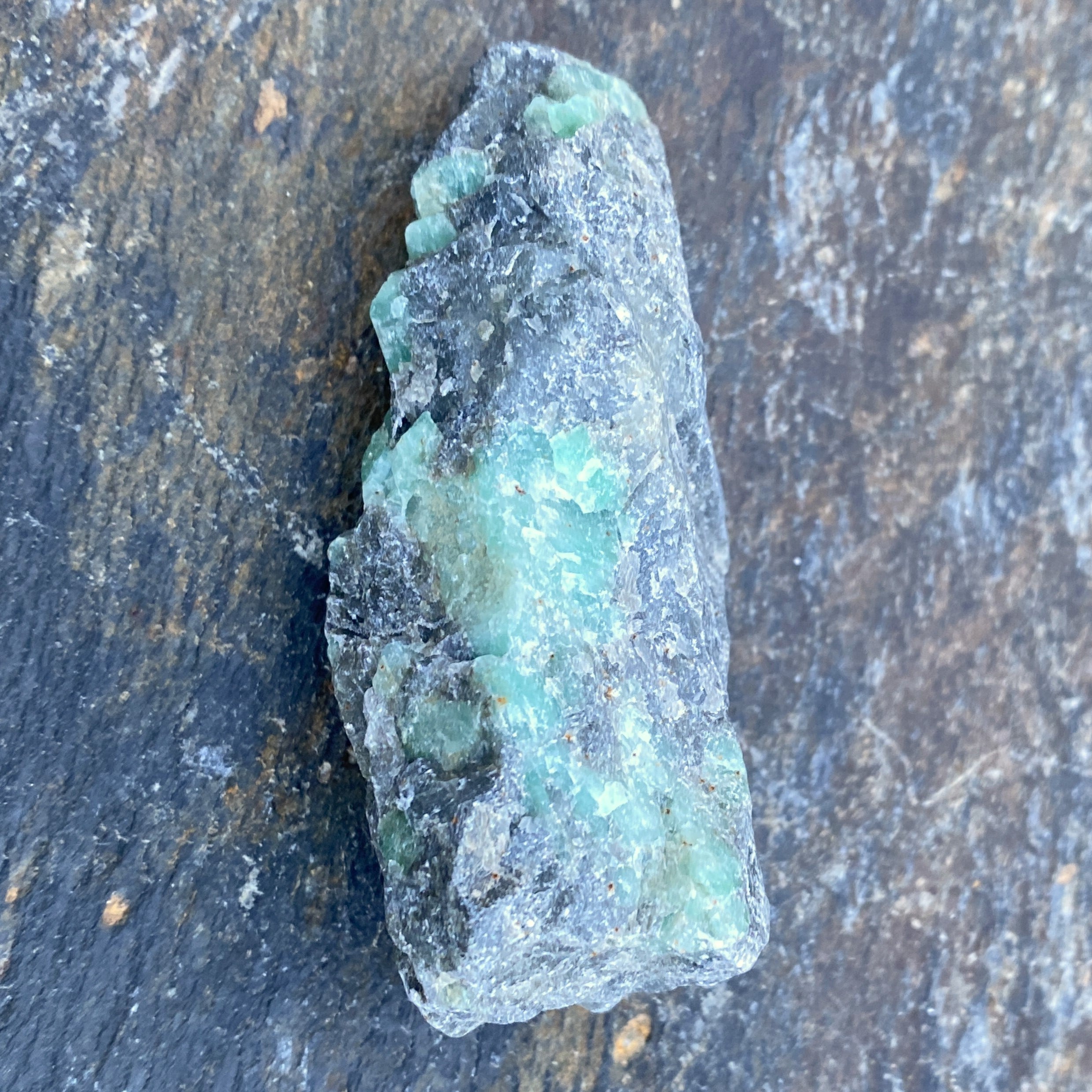 Emerald Raw Piece  Loyalty Unity Love 31229S