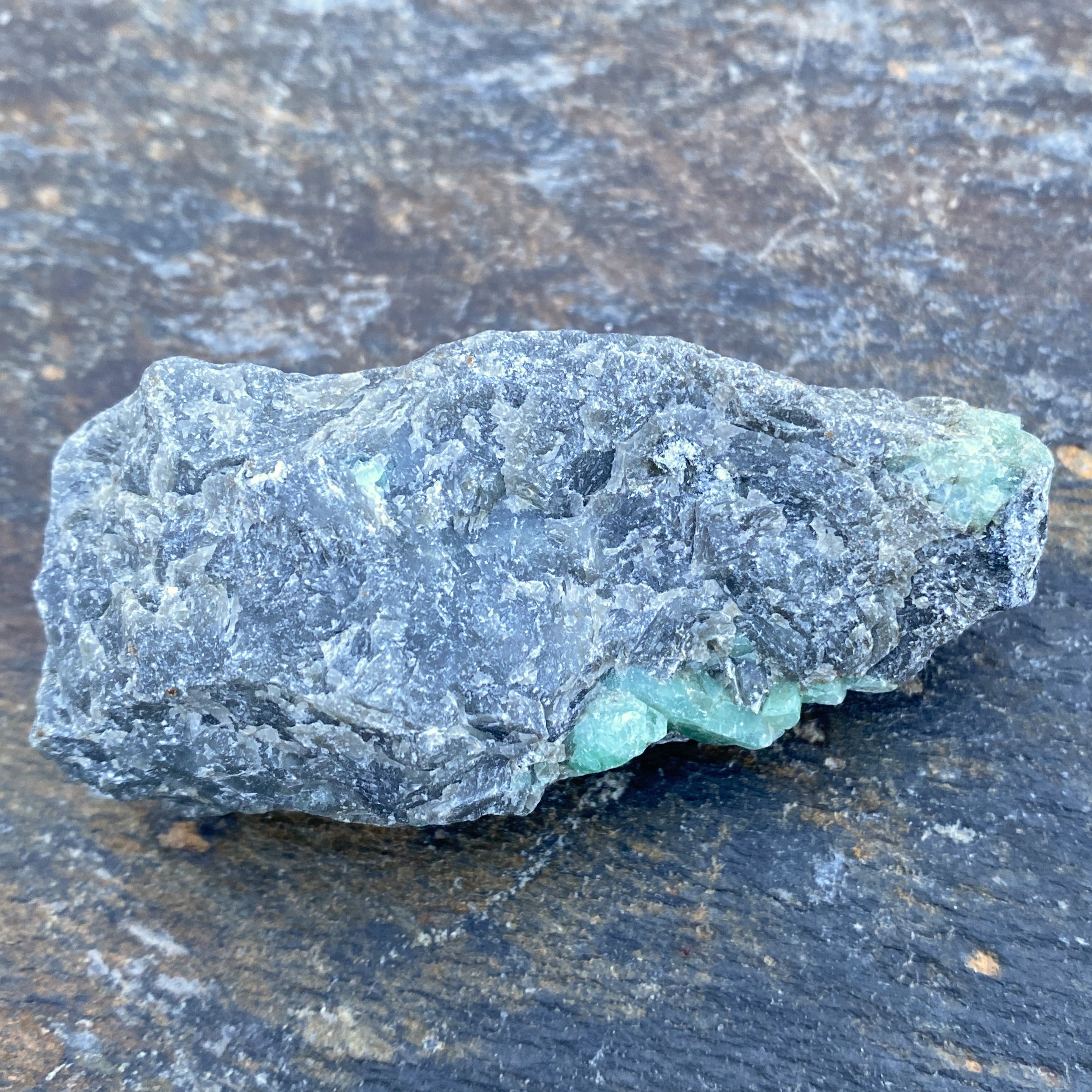 Emerald Raw Piece  Loyalty Unity Love 31229S