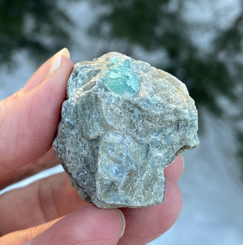 Emerald Raw Piece  Loyalty Unity Love 31231S