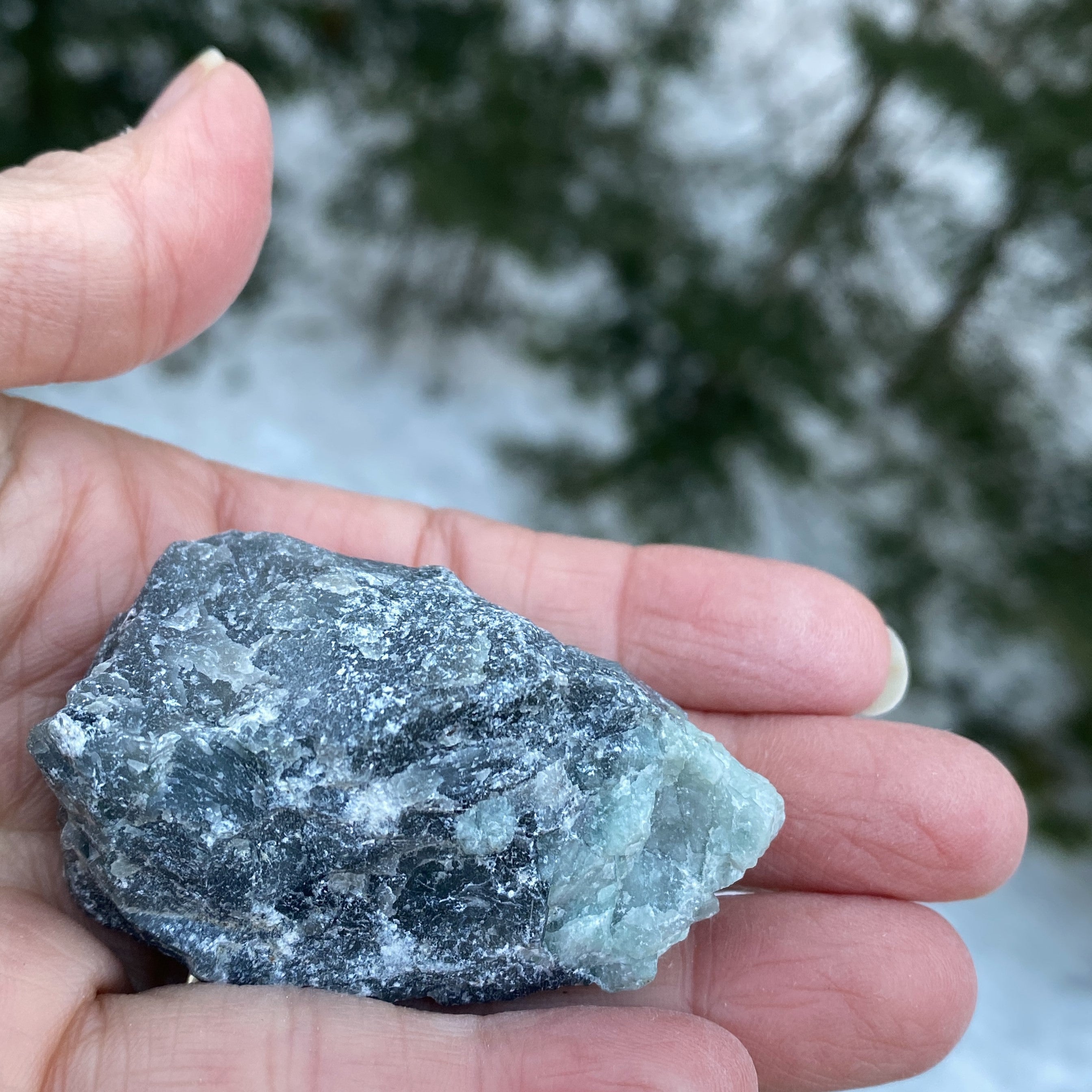 Emerald Raw Piece  Loyalty Unity Love 31233ET