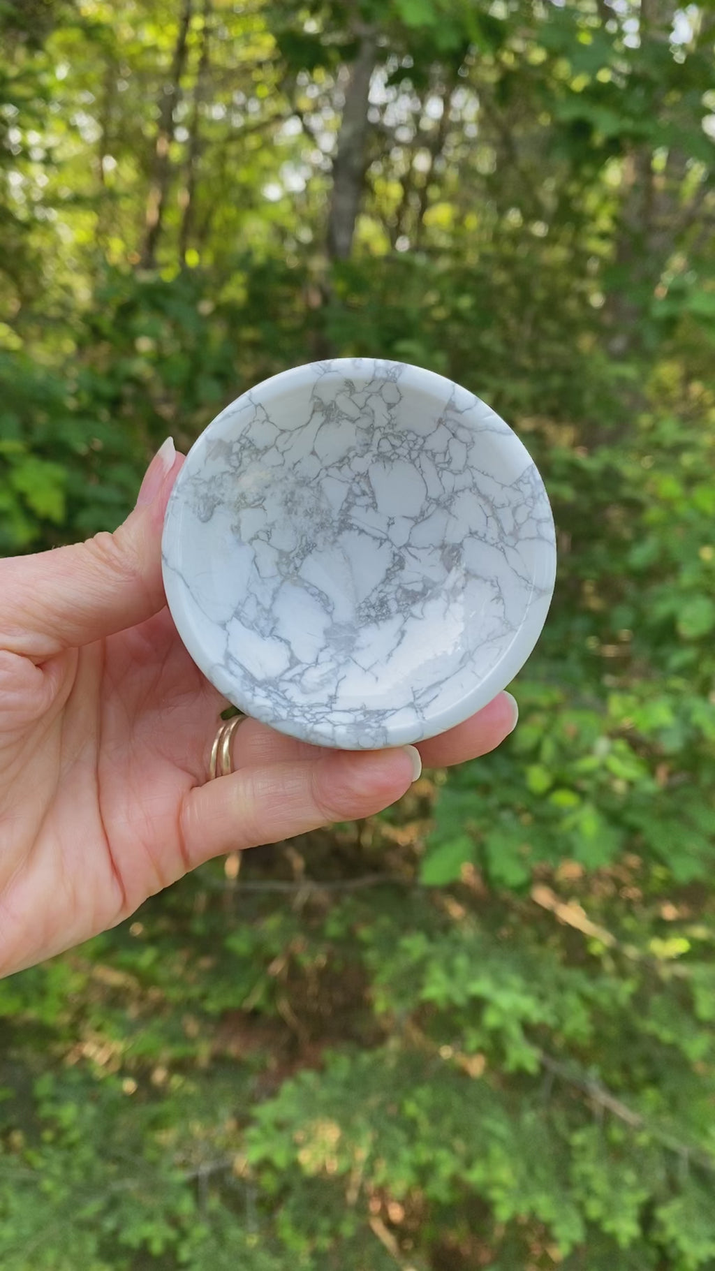 White Howlite Bowl  Sleep Aid Calm Healing 30322S