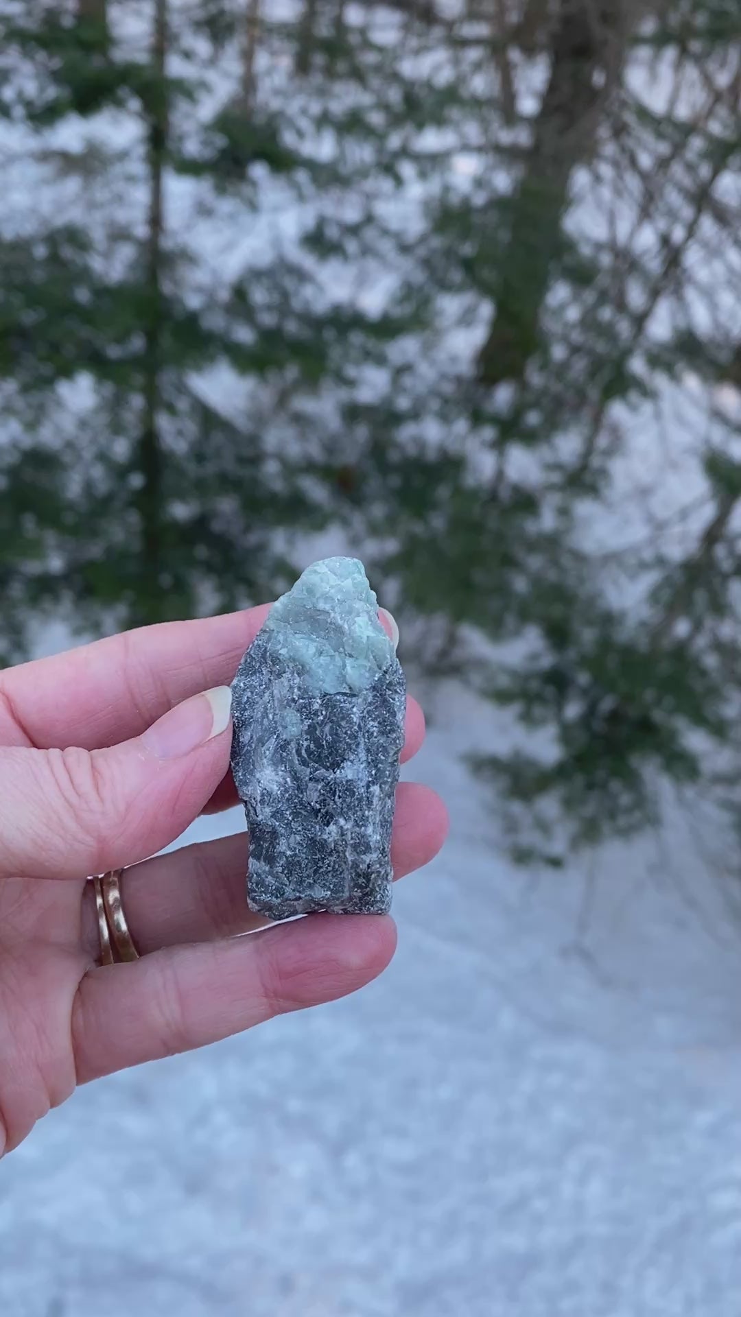 Emerald Raw Piece  Loyalty Unity Love 31233ET